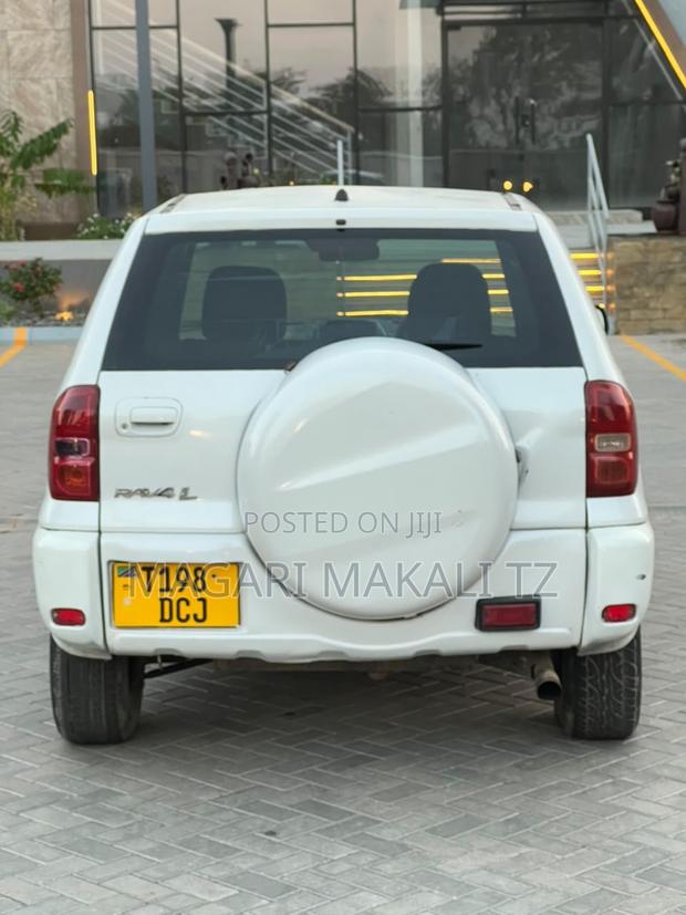 Toyota RAV4 2.0 D-4D 4x4 2006 White