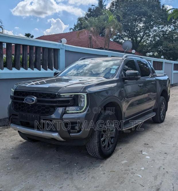 Ford Ranger 2025 Gray