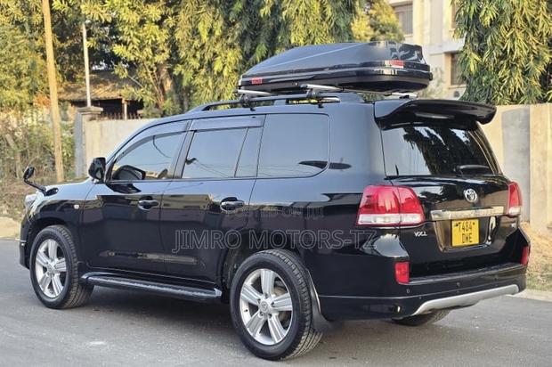 Toyota Land Cruiser 2008 Black