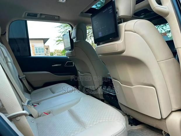 Toyota Land Cruiser 2023 Black