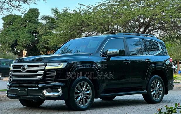Toyota Land Cruiser 2023 Black