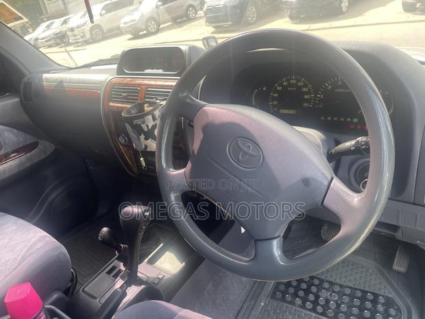 Toyota Land Cruiser Prado 2002 Silver