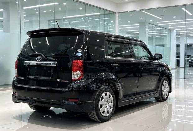 Toyota Corolla Rumion 2008 Black