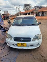 Suzuki Swift 2004 White for sale
