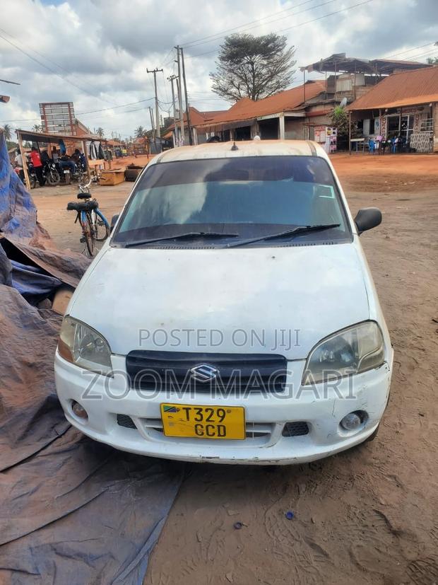 Suzuki Swift 2004 White
