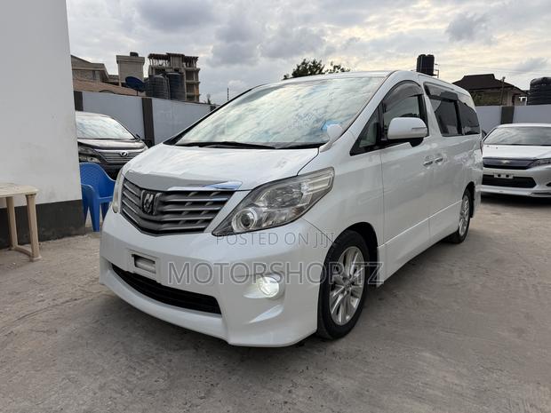 Toyota Alphard 2.4 Petrol FWD 2009 White