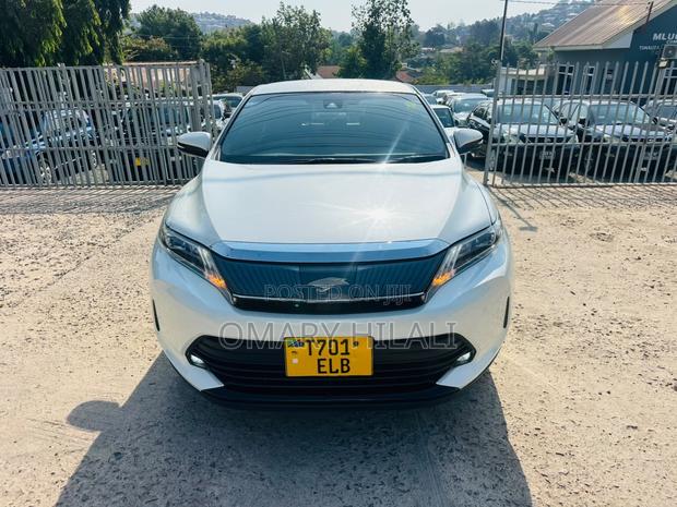 Toyota Harrier 2019 White