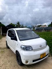 Toyota Porte 2004 Pearl for sale