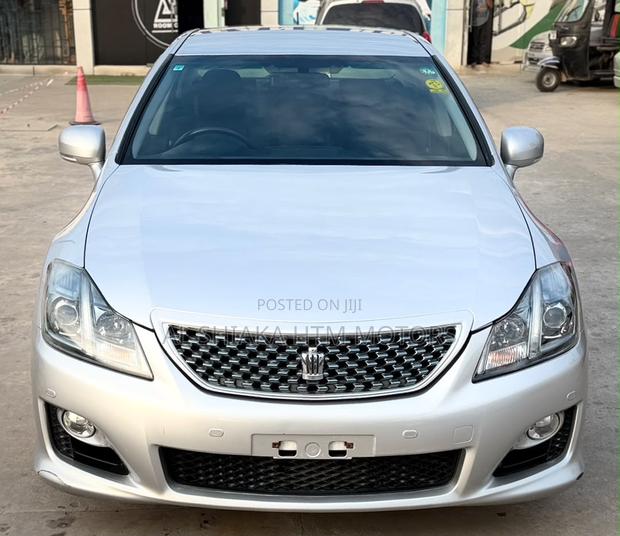 Toyota Crown 2008 Silver