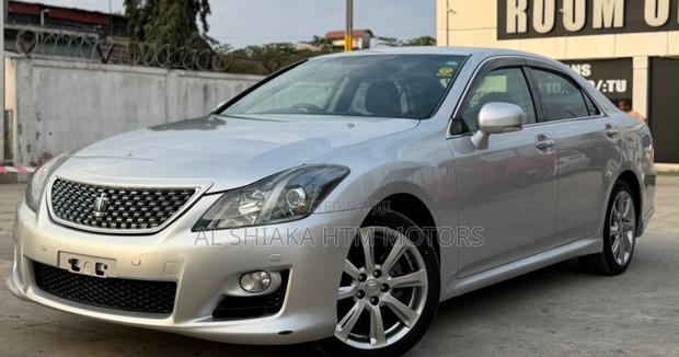 Toyota Crown 2008 Silver