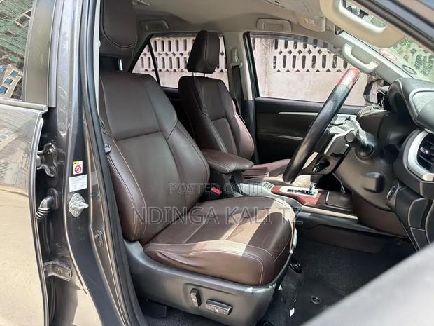 Toyota Fortuner 2019 Gray