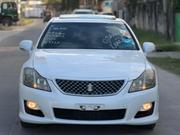 Toyota Crown 2010 White for sale