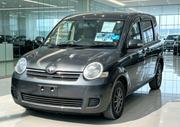 Toyota Sienta 2007 Silver for sale