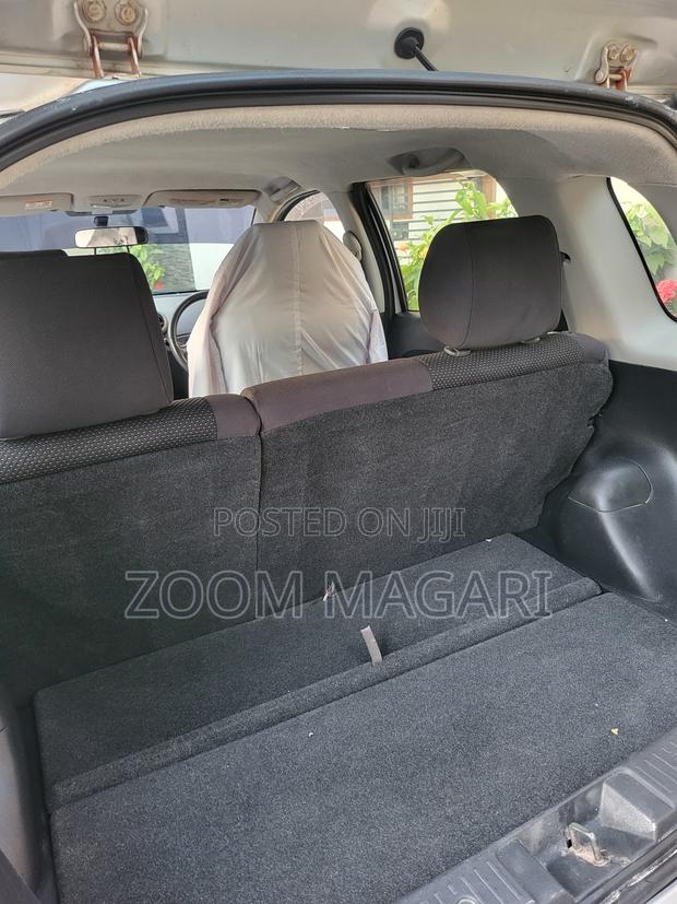 Toyota IST 2004 Silver