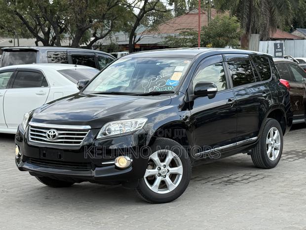 Toyota Vanguard 2010 Black