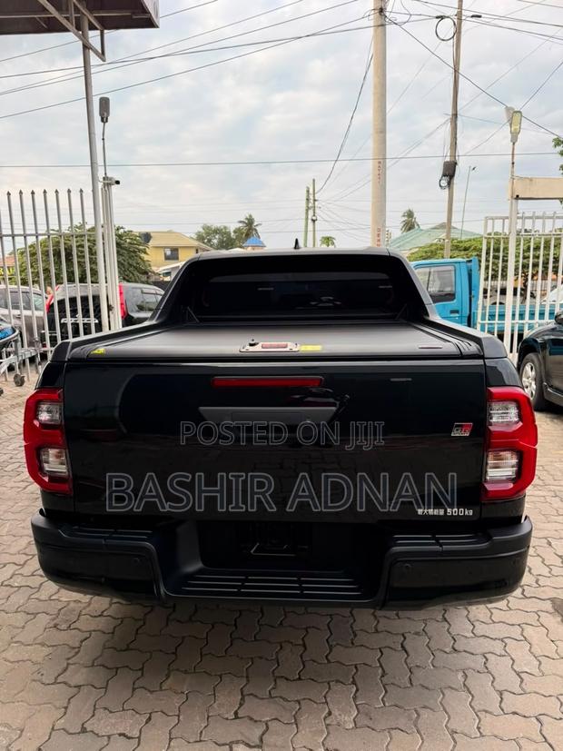 Toyota Hilux Revo Double Cab Deisel 2.4 RWD 2022 Matt Black
