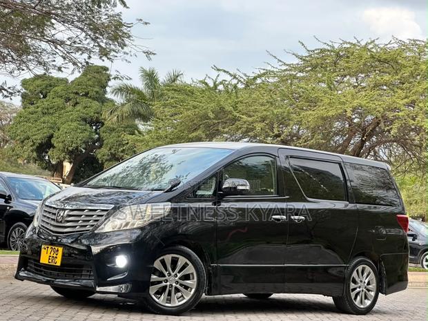 Toyota Alphard 2010 Black