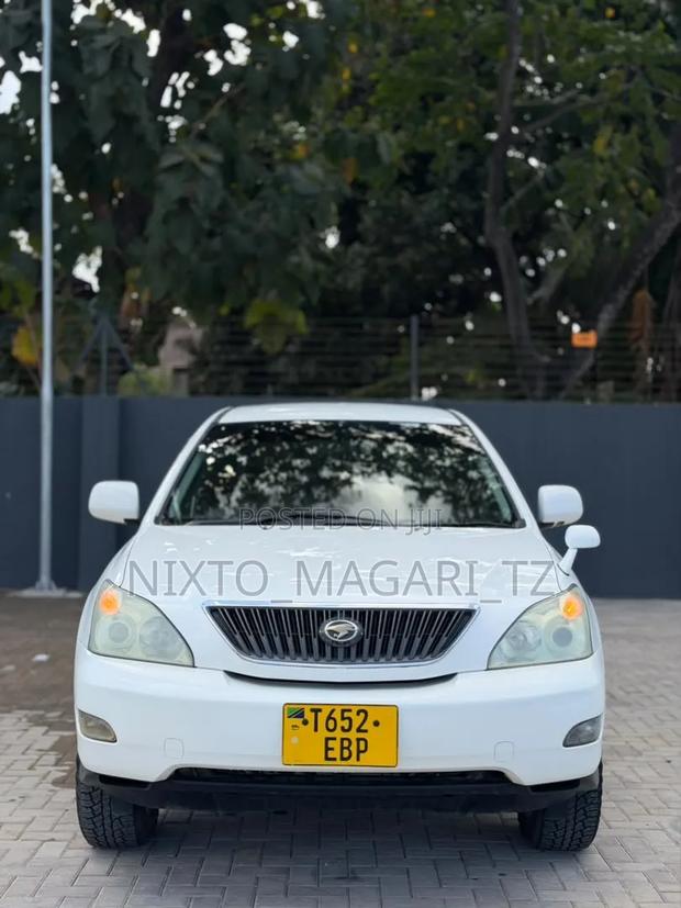Toyota Harrier 2005 Off white