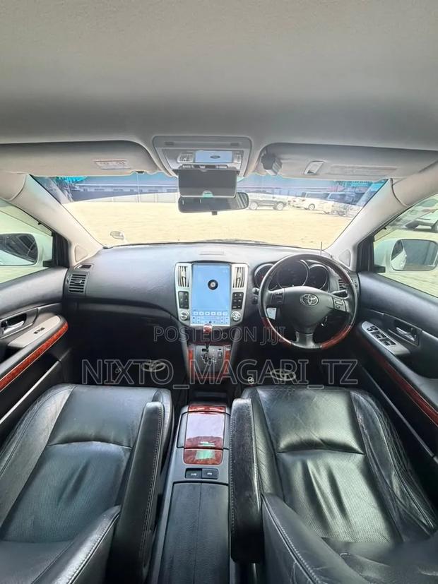 Toyota Harrier 2005 Off white
