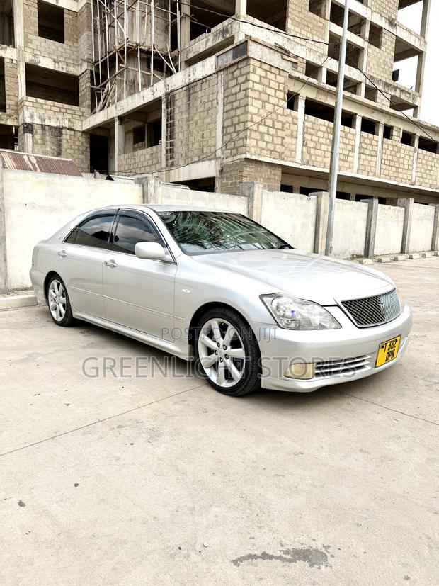 Toyota Crown 2007 Silver
