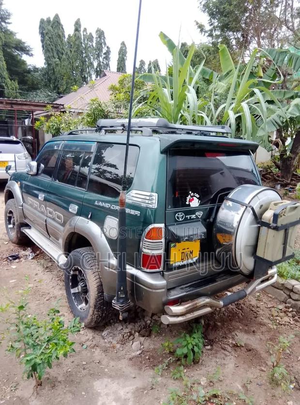 Toyota Land Cruiser Prado 2002 Green