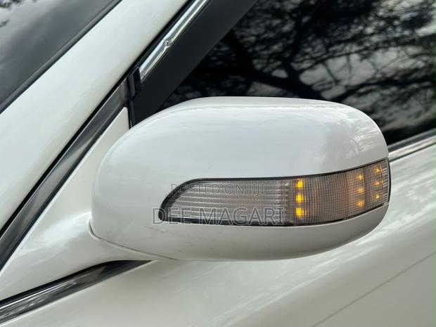 Toyota Crown 2004 White