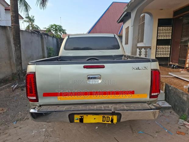 Toyota Hilux 2007 Silver