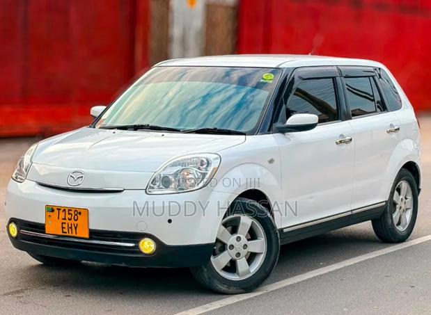 Mazda Verisa 2008 White