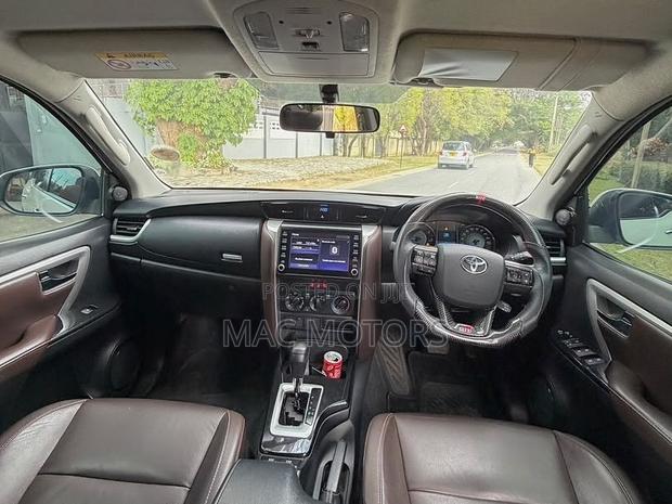 Toyota Fortuner 2019 White