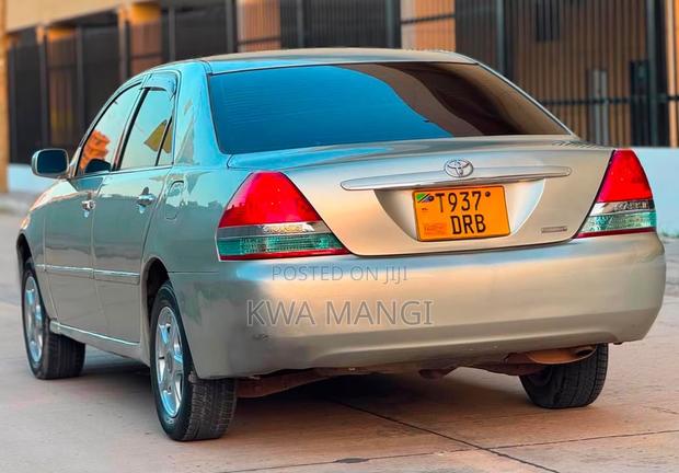 Toyota Mark II 2004 Silver