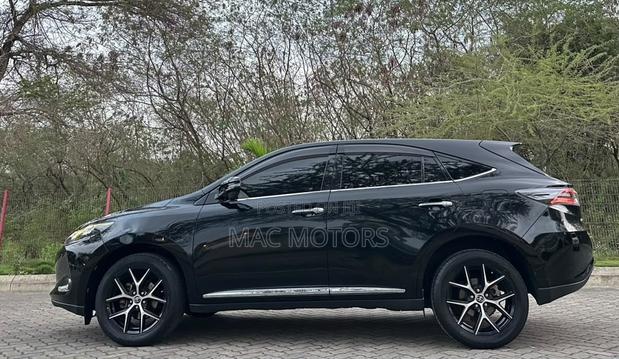 Toyota Harrier 2017 Black