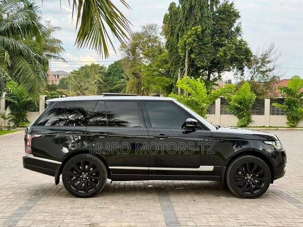 Land Rover Range Rover Vogue 2017 Black