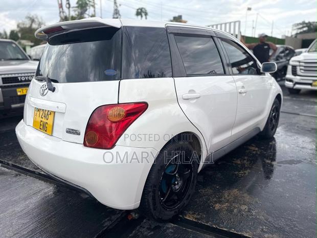 Toyota IST 2005 White