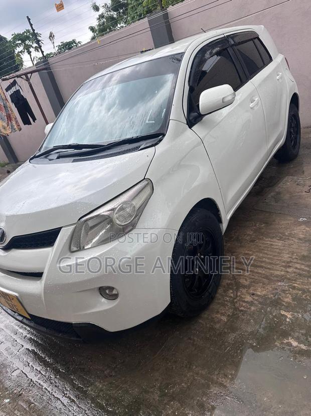 Toyota IST 2007 White