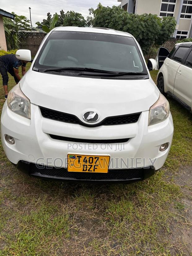 Toyota IST 2007 White