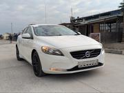 Volvo V40 2016 White for sale