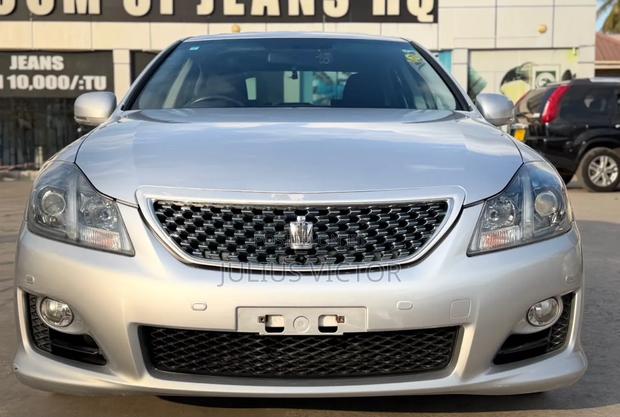 Toyota Crown 2008 Silver