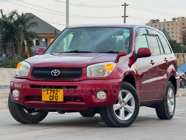 Toyota RAV4 2005 Red