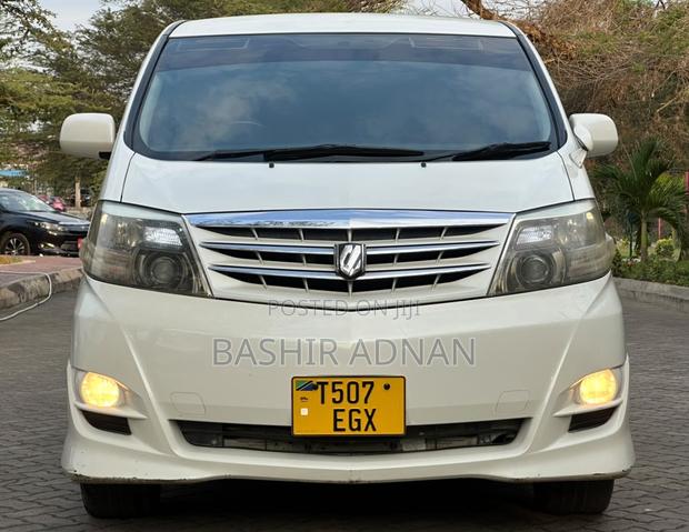 Toyota Alphard 2.4 Petrol FWD 2007 White