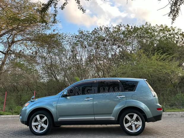 Mitsubishi Outlander 2005 Blue