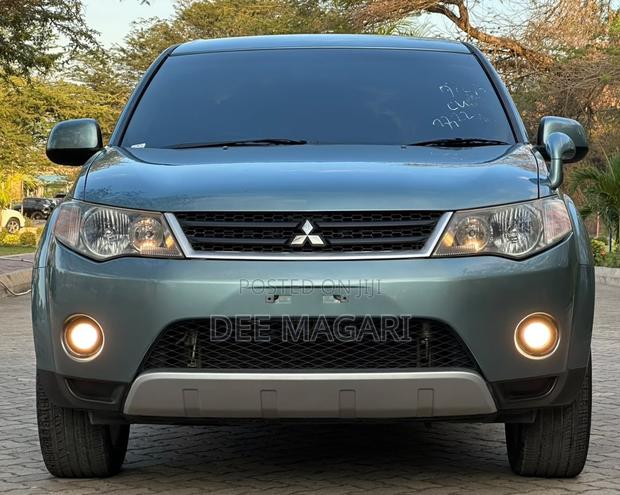 Mitsubishi Outlander 2005 Blue