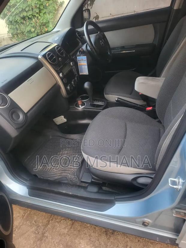 Mazda Verisa 2009 Blue
