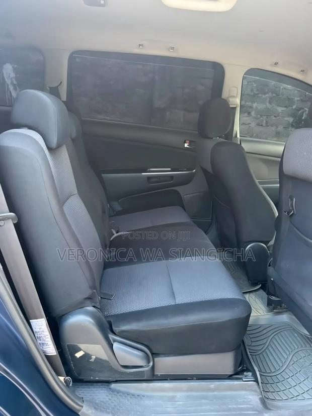 Toyota Wish 2005 Blue