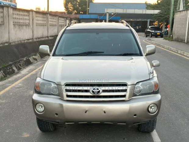 Toyota Kluger 2005 Gray