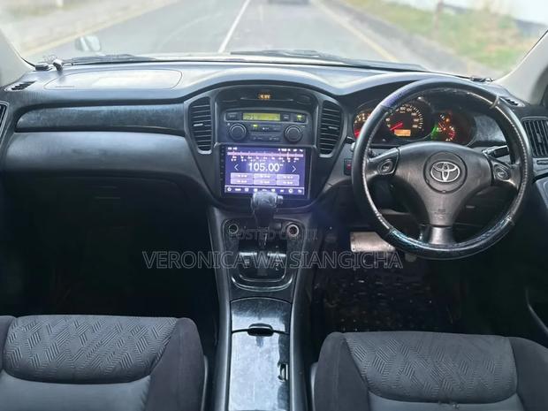Toyota Kluger 2005 Gray