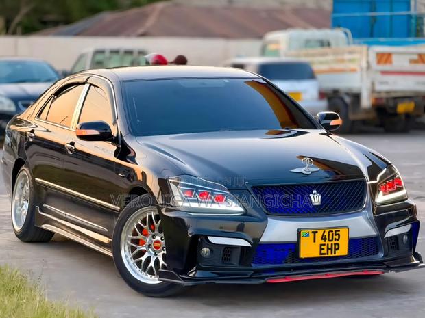 Toyota Crown 2007 Black