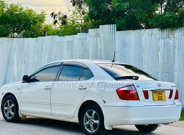 Toyota Premio 2004 White