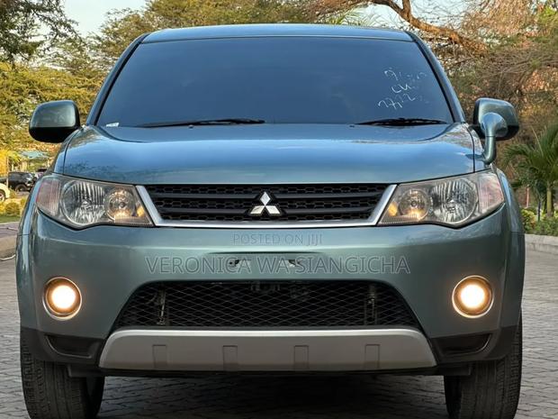 Mitsubishi Outlander 2005 Blue