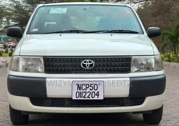 Toyota Probox 2011 White