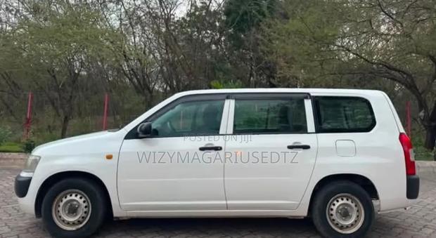 Toyota Probox 2011 White